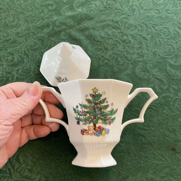 NIKKO CHRISTMASTIME VINTAGE CERAMIC SUGAR & CREAMER SET JAPAN - Picture 6 of 9